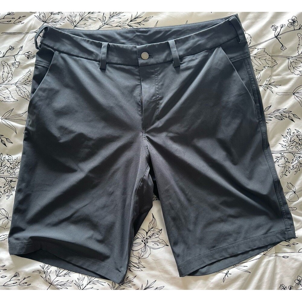 Lululemon ABC Shorts - 34W
